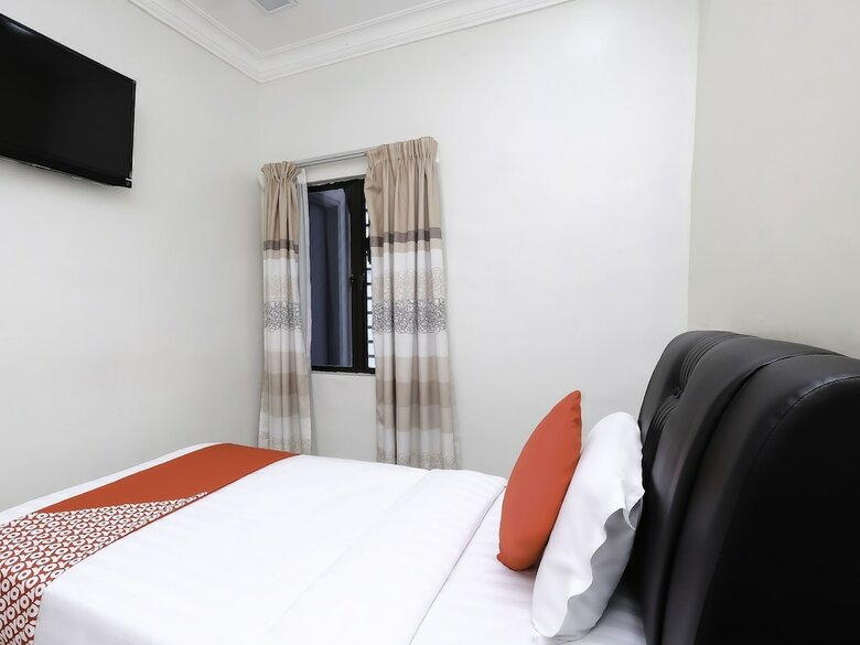 Oyo 714 Arina Hotel