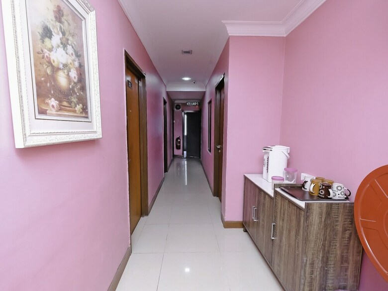 Oyo 714 Arina Hotel