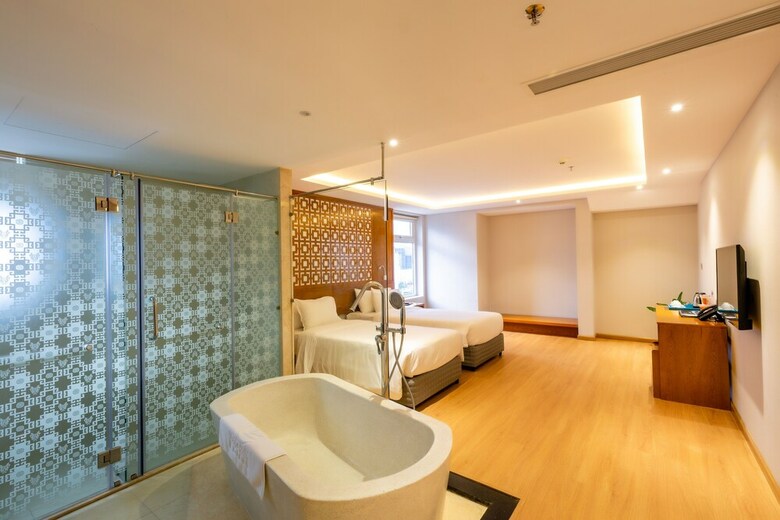 Le's Cham Hotel