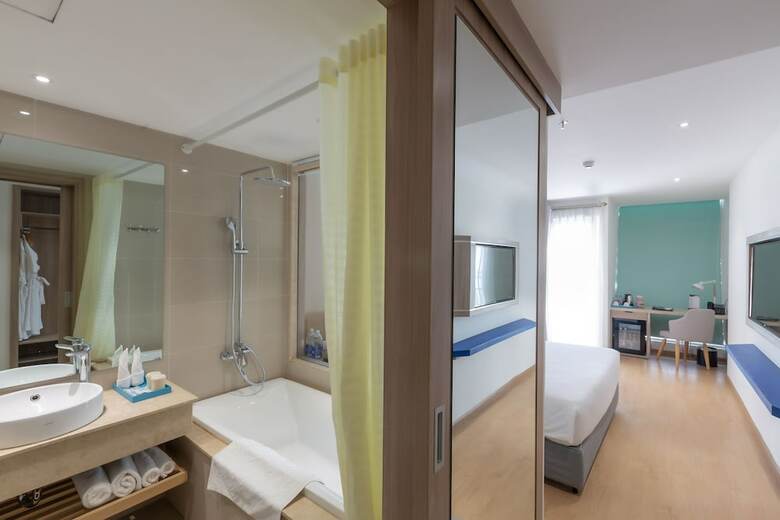 Le's Cham Hotel