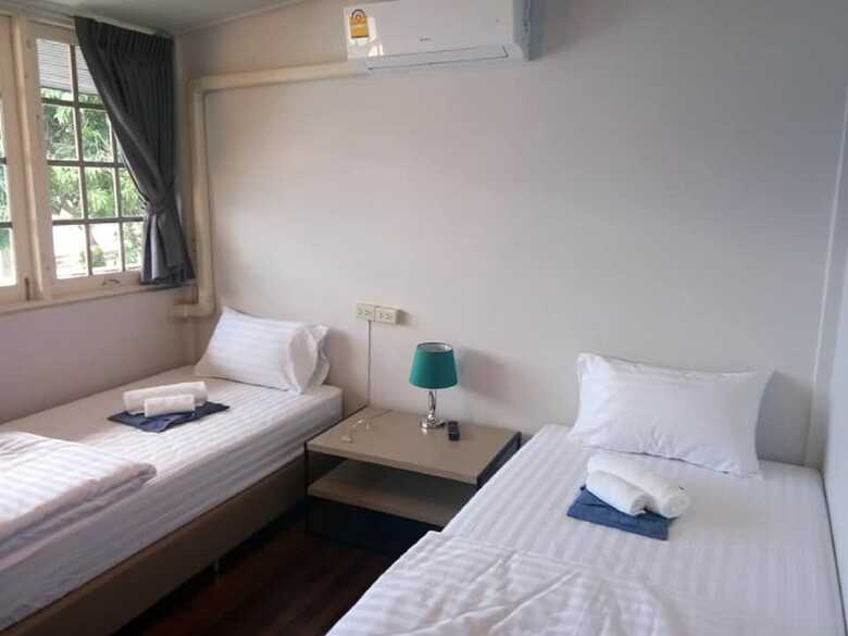 Hotel Maya Bed And Food Hostel