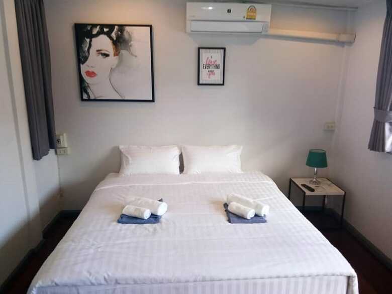 Hotel Maya Bed And Food Hostel