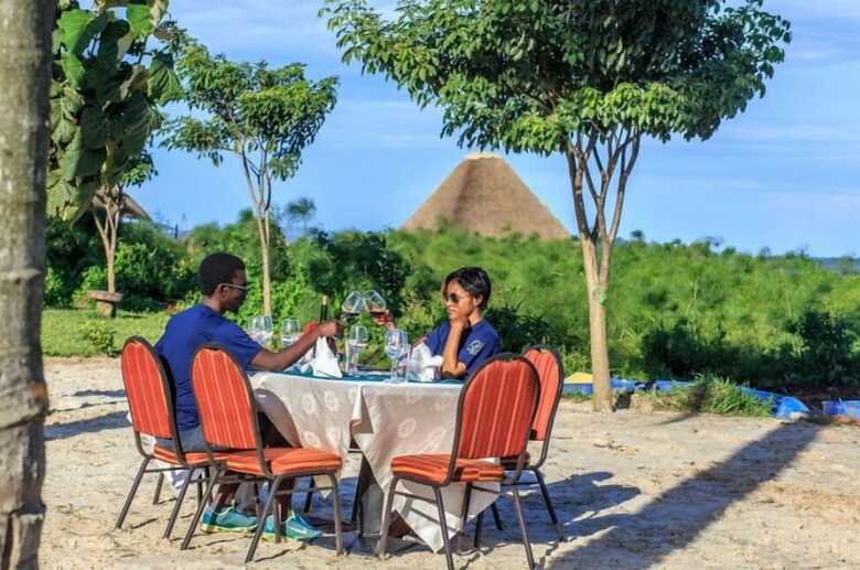Hotel Nature's Green Beach Resort