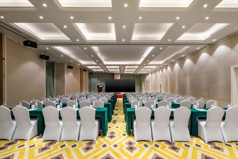 Hotel Ramada Encore Wyndham Nanning City Center