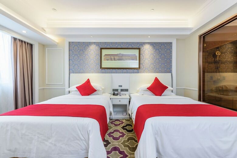 Hotel Ramada Encore Wyndham Nanning City Center