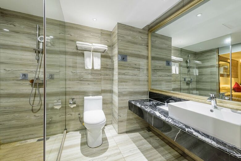 Hotel Ramada Encore Wyndham Nanning City Center