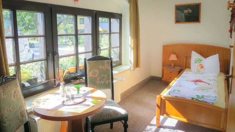 Bed & Breakfast Schweizerhaus Falkenhagen