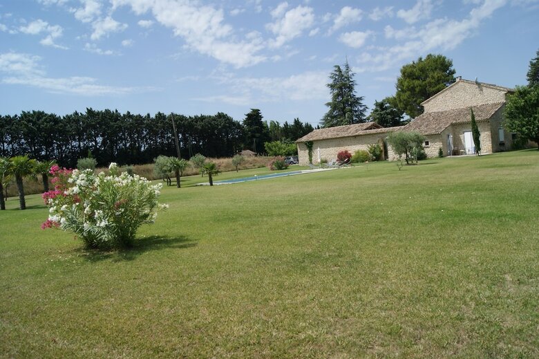 Mas En Pierres Dans Le Luberon