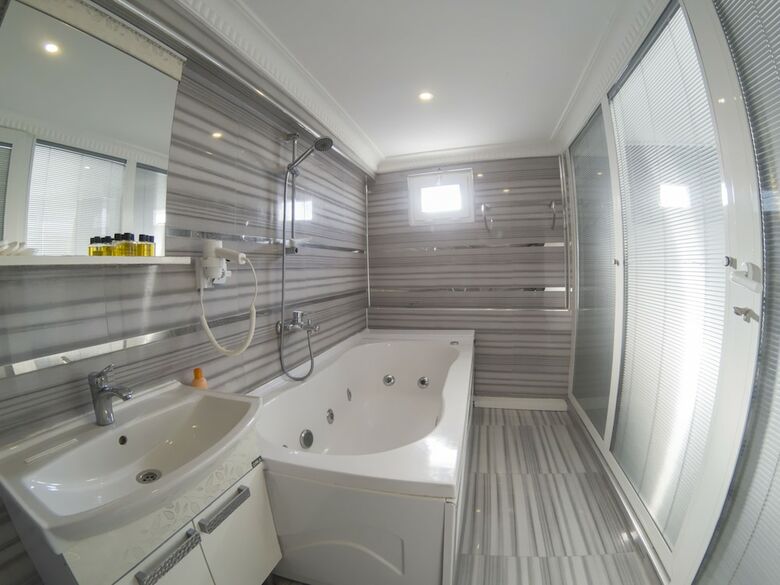 Sirkeci Esen Hotel