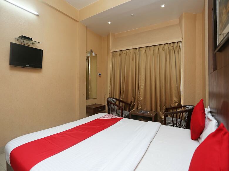 Oyo 26968 Hotel Aditya International