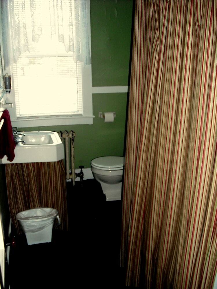 Bed & Breakfast 1785 Inn