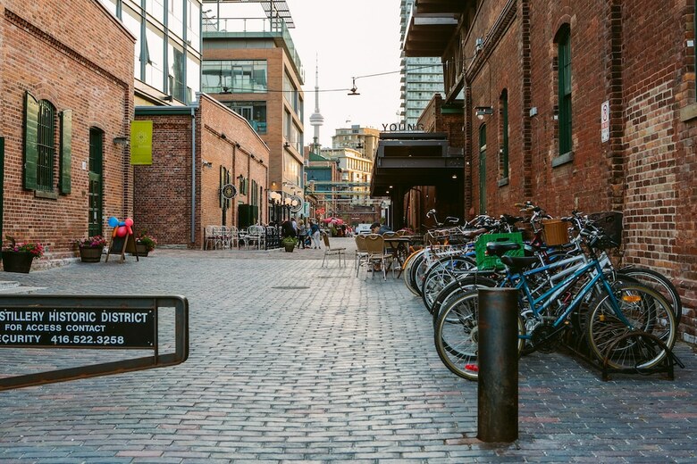 Quickstay - Luxurious 2-bedroom Condo (Downtown Core)