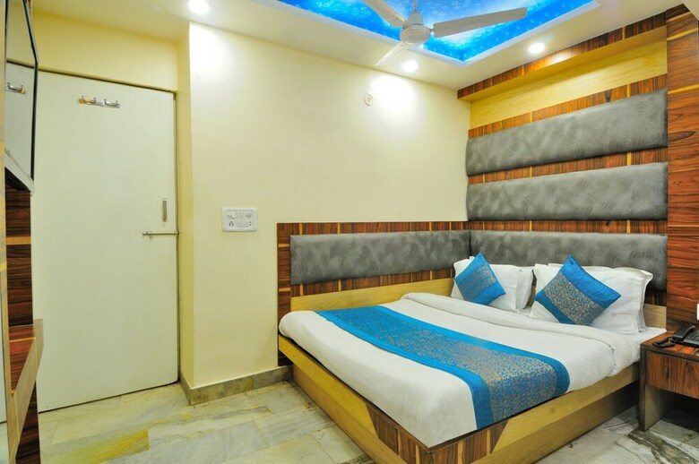 Hotel Lahorimal Deluxe Paharganj