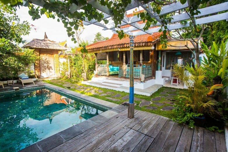 Villa Joglo At Lata Lama