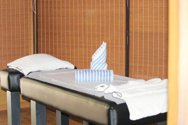 Hotel Amantra Shilpi Resort