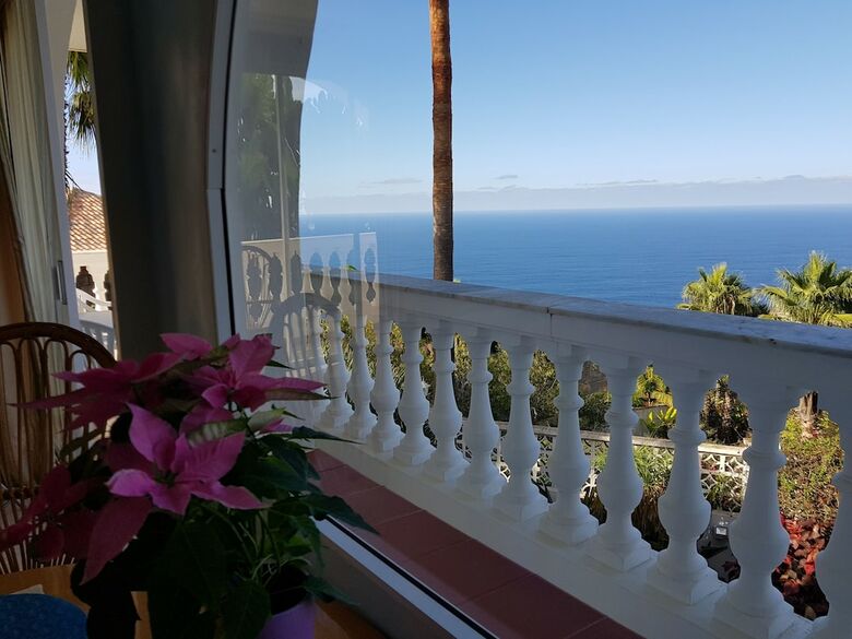 Apartamentos Villa Larnia