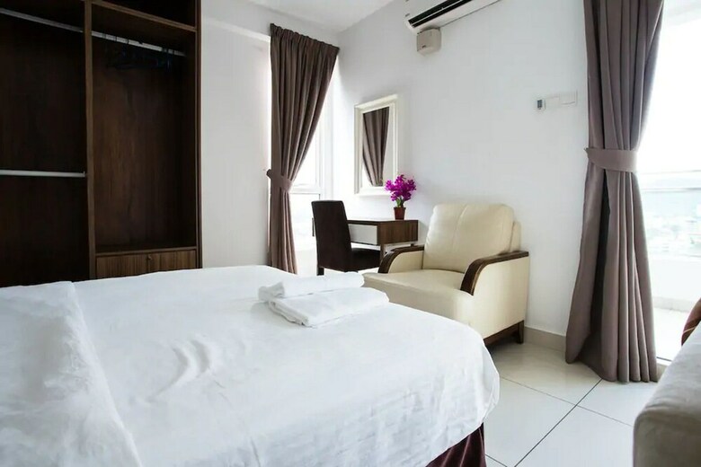 Apartamentos Summertime Mansion One Gurney Drive
