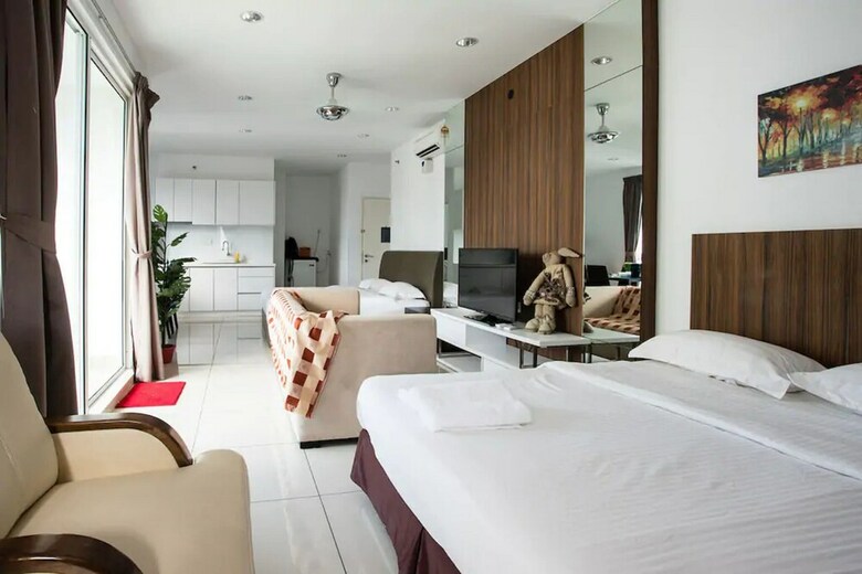 Apartamentos Summertime Mansion One Gurney Drive