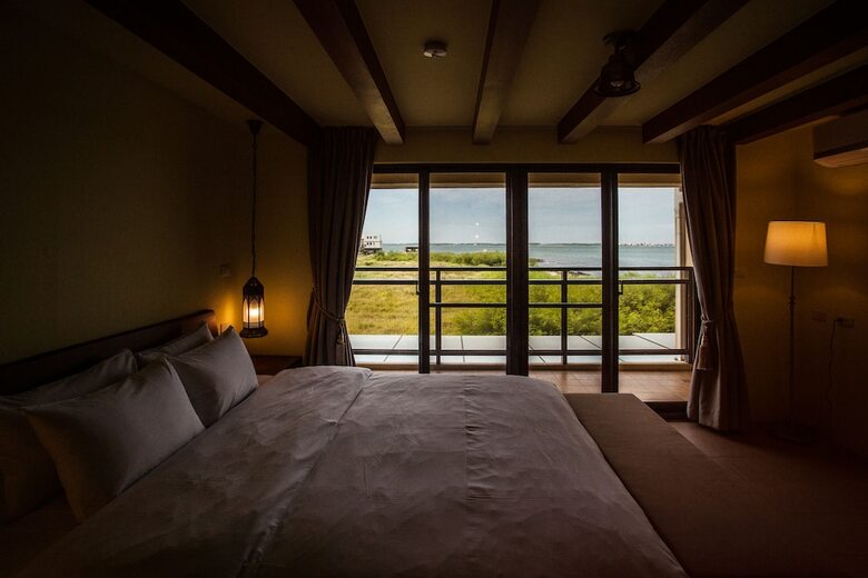 Oasis Hotel