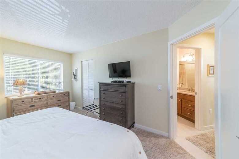 Barrington Park 706 - Two Bedroom Condo