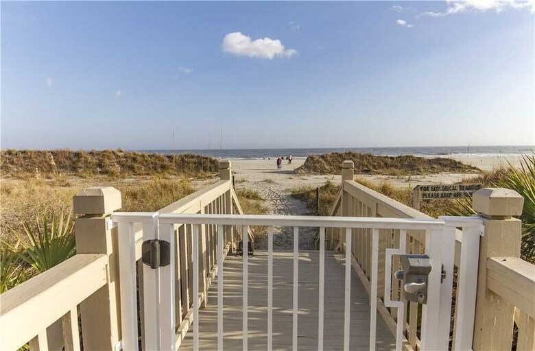 Barrington Court 417 - One Bedroom Condo