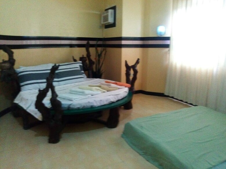 Hostal New Siargao Manor Hotel - Hostel