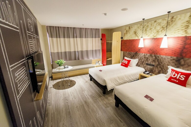 Ibis Neijiang  North Railway Station Hotel