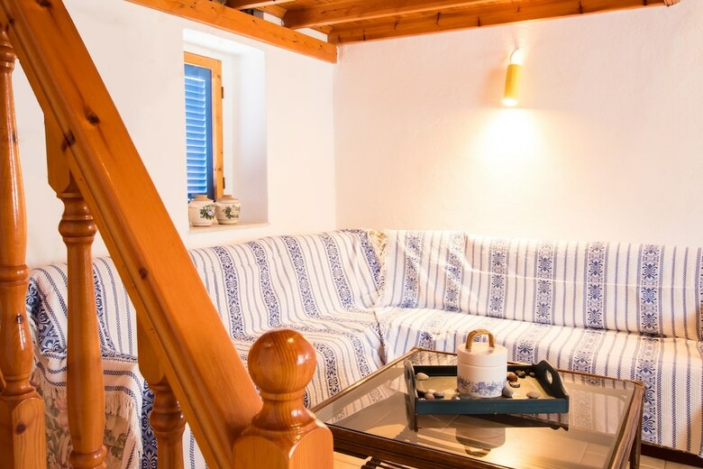 Damatria Family Cottage