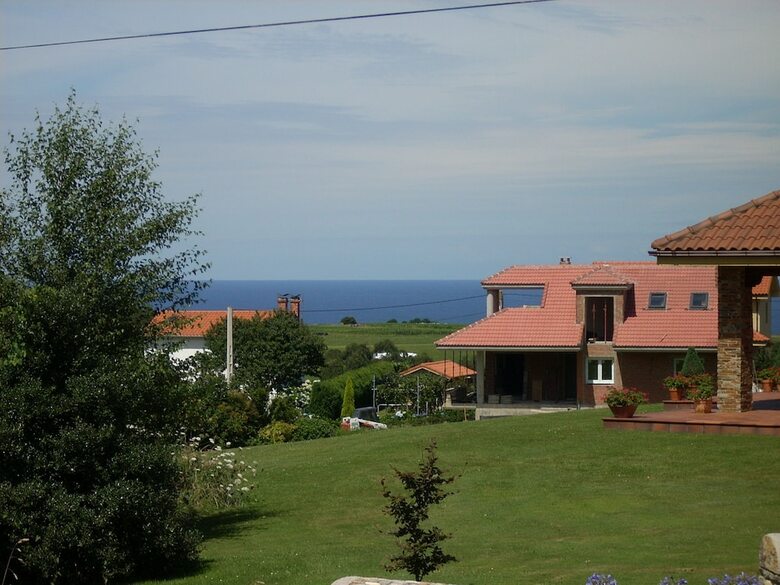 Apartamentos La Carbayala