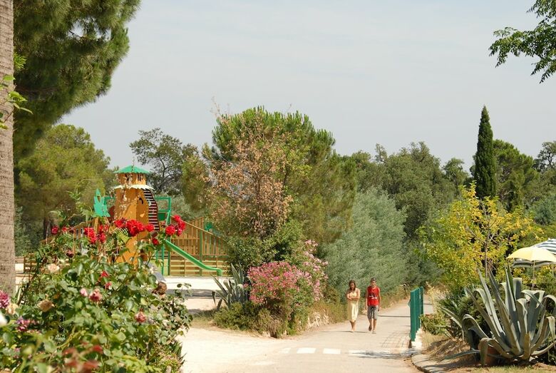 Cybeles Vacances Camping Les Alb�res