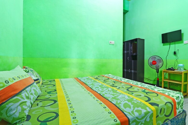 Hotel Penginapan Qarina
