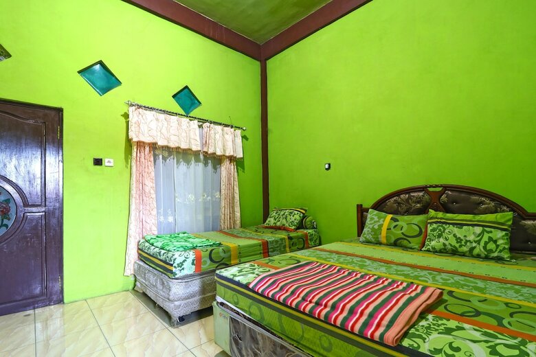 Hotel Penginapan Qarina