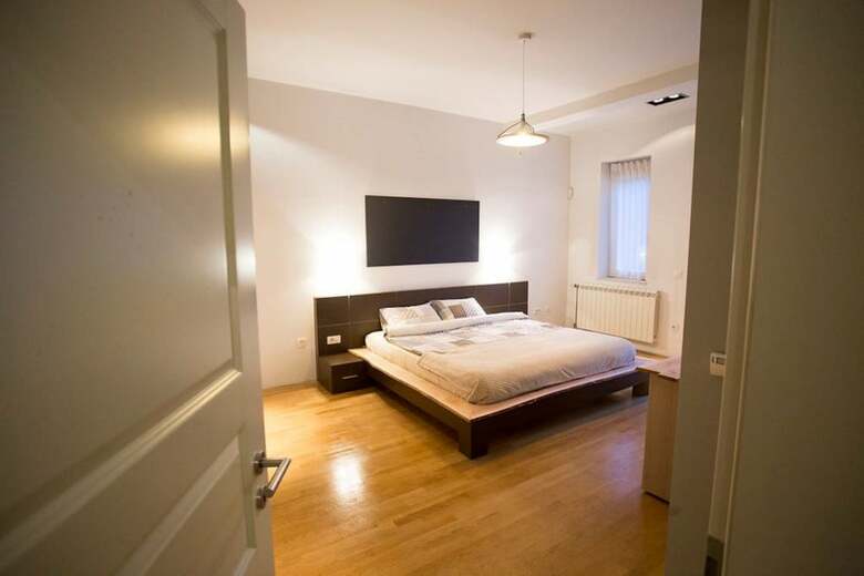 Keypristina Apartments