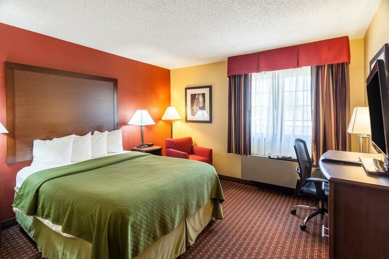 Motel Quality Inn & Suites