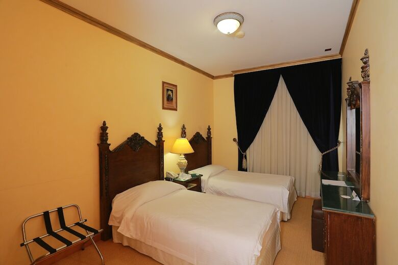 Villa Western Garden Hotel