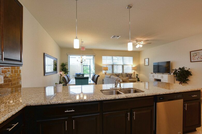 Compass Bay- 4 Bedroom Townhome- 1950cy