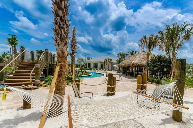 Storey Lake- 6 Bedroom Pool Home- 1655st