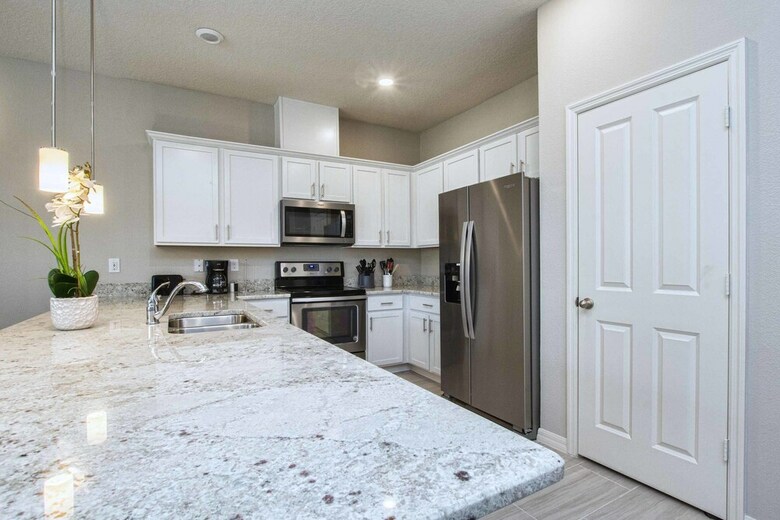 Compass Bay- 4 Bedroom Townhome- 1960cy