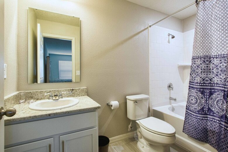 Compass Bay- 4 Bedroom Townhome- 1960cy