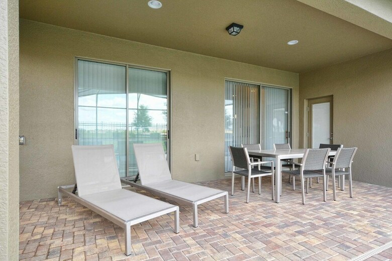 Windsor At Westside-5 Bedrooms House W/pool-3716ww