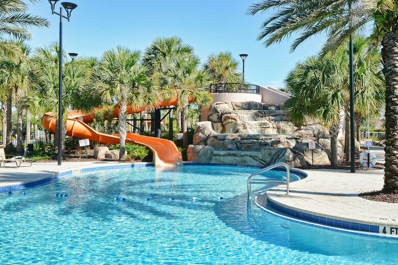Solterra - 5 Bedrooms House W/pool-7037sr