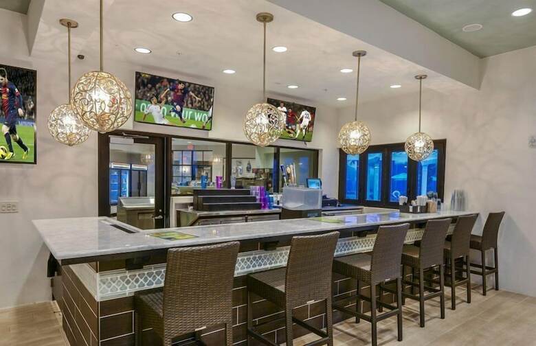 Windsor-5 Bed Townhouse W/splashpool-3804ww