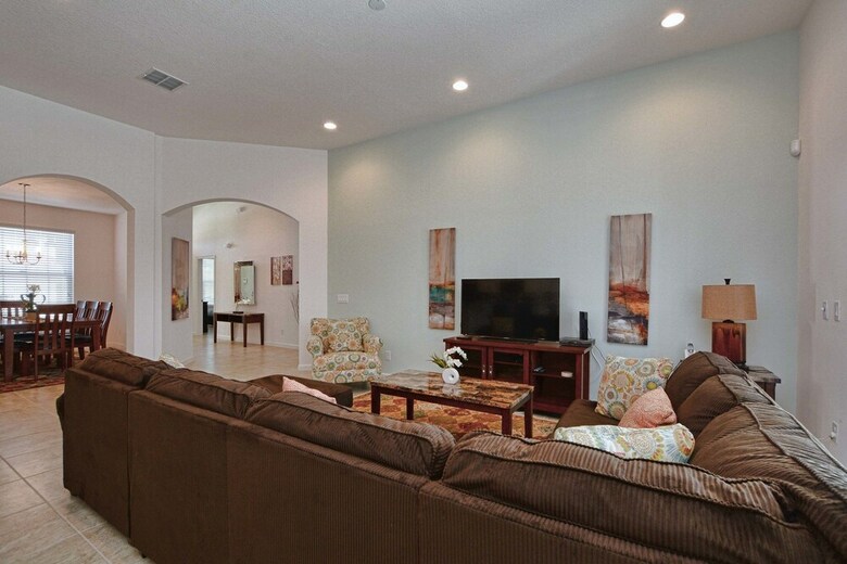 Solterra - 5 Bedrooms House W/pool-7029sr