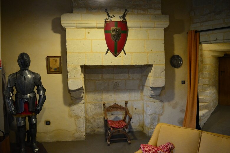 G�tes Du Ch�teau de Monts Sur Guesnes