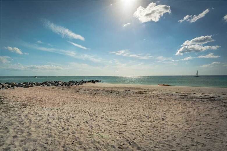 Shorehouse 401 - Three Bedroom Condo
