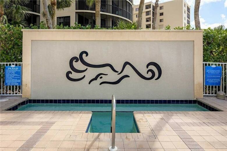 Gullwing 602 - Three Bedroom Condo