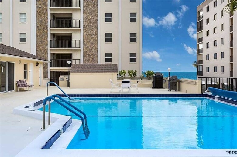 Island Beach Club 304 - Two Bedroom Condo