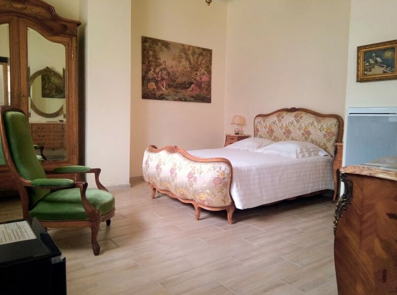 Relais de Montgeoffroy B&B