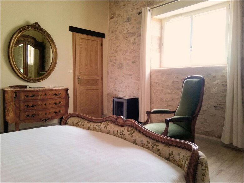 Relais de Montgeoffroy B&B