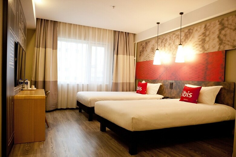 Ibis Tianjin Railway Station Hotel